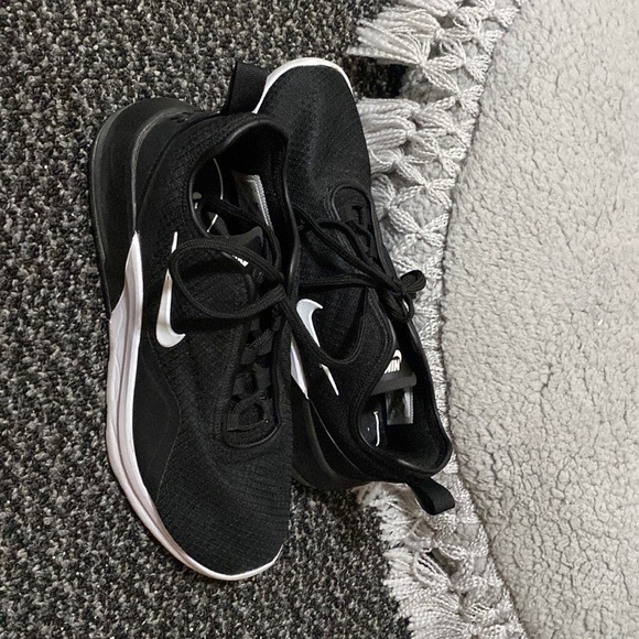 Nike Shoes - Nike Air Mac Womens Tennis Shoes